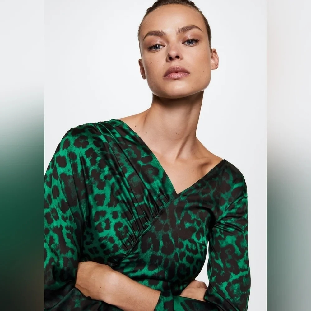 Mango Animal-print fluid dress - Picture 4 of 7